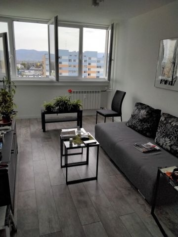 Mieszkanie 3-pokojowe Dzierżoniów, os. Jasne. Zdjęcie 1