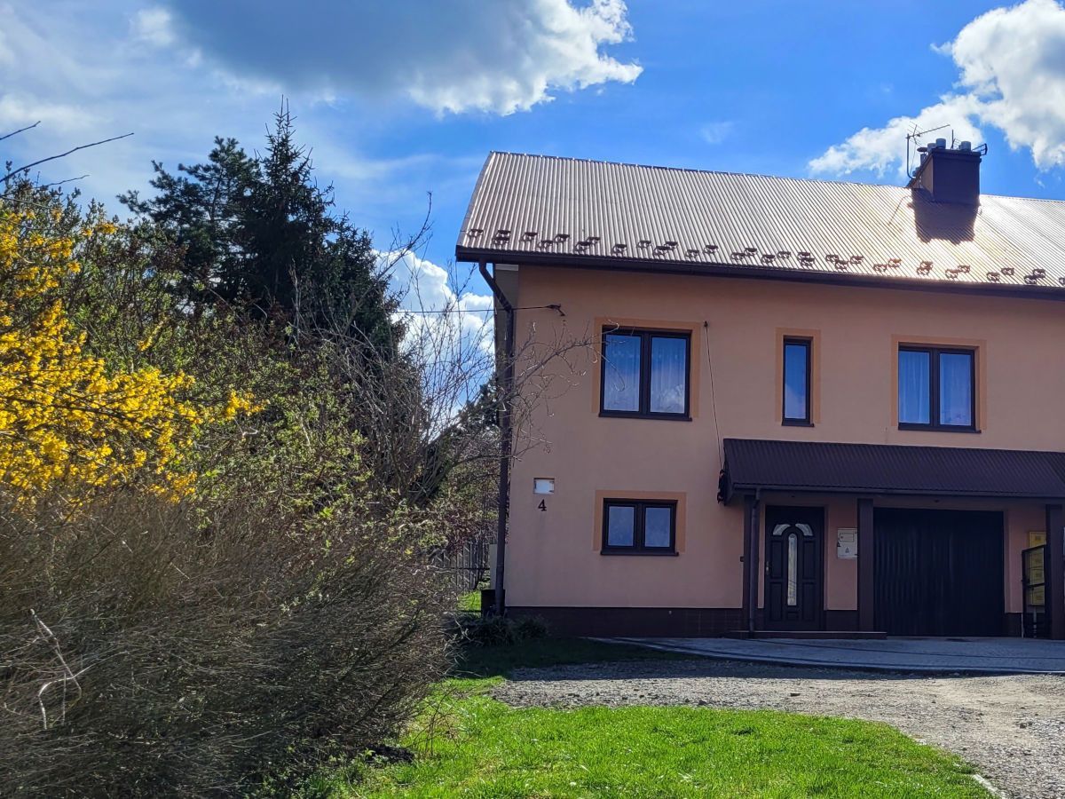 bliźniak, 5 pokoi Bochnia, ul. Karosek. Zdjęcie 1