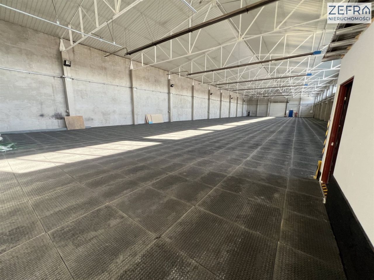 Hala/magazyn Babice. Zdjęcie 2