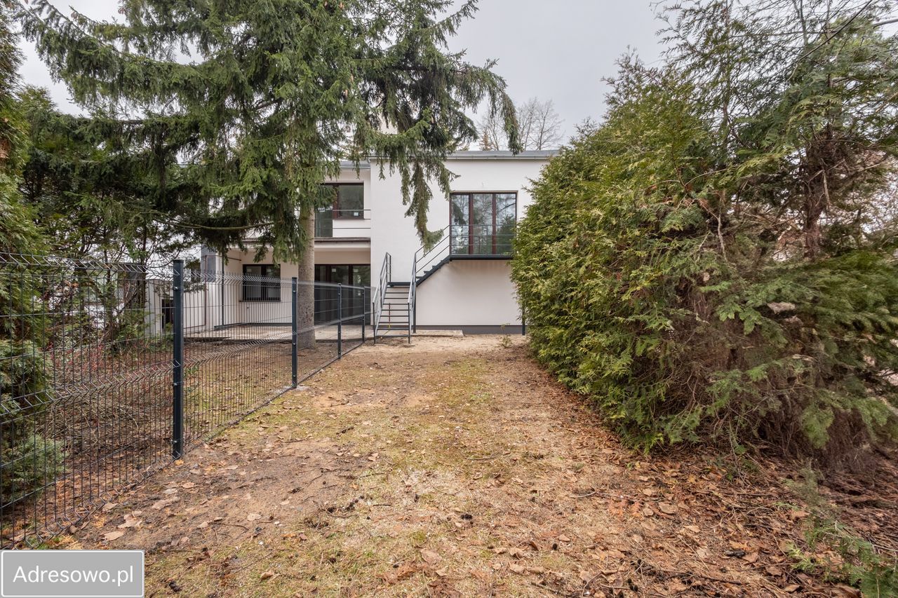 dom szeregowy, 8 pokoi Warszawa Miedzeszyn, ul. Żwanowiecka. Zdjęcie 2