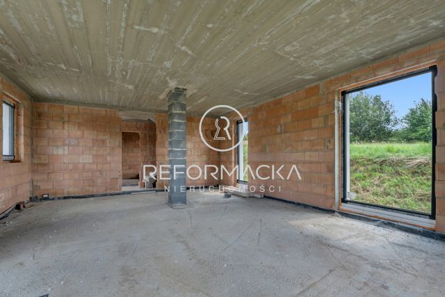 dom wolnostojący, 5 pokoi Lubenia. Zdjęcie 17