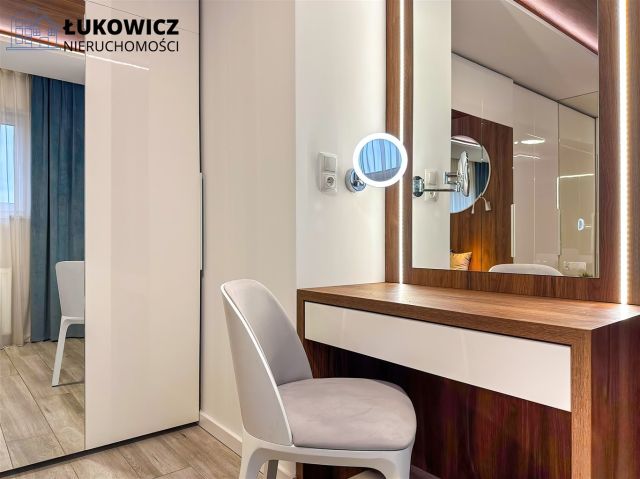 Mieszkanie 3-pokojowe Bielsko-Biała Śródmieście. Zdjęcie 9