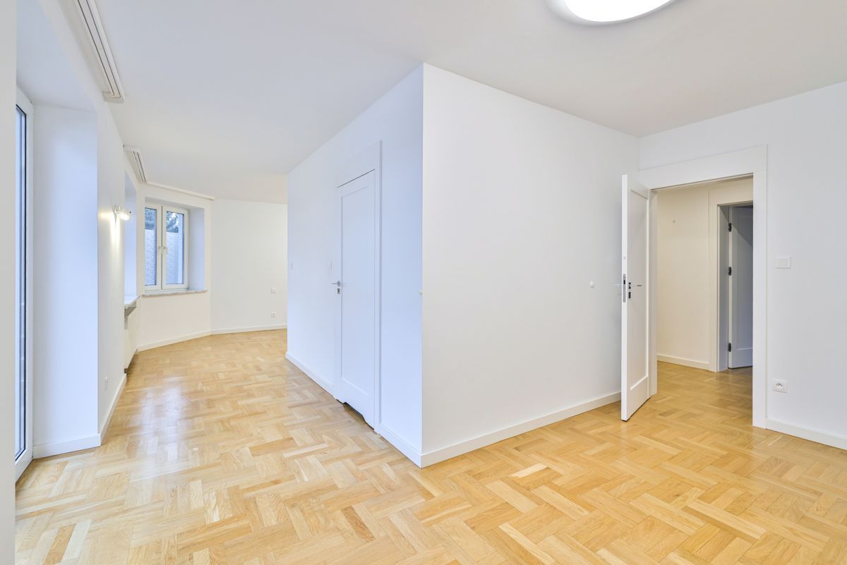 dom wolnostojący, 8 pokoi Warszawa Wilanów, ul. Królowej Marysieńki. Zdjęcie 8