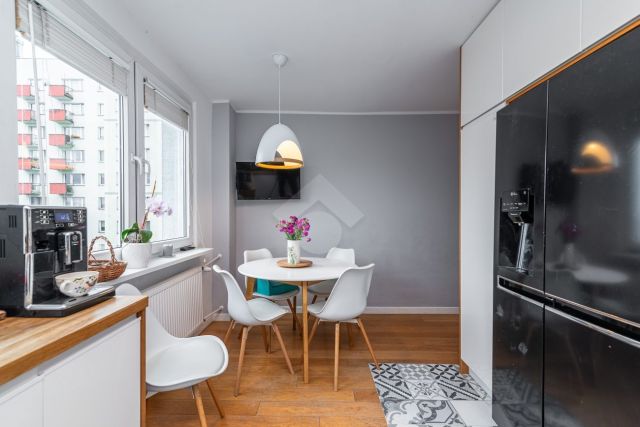 Mieszkanie 4-pokojowe Kraków Kurdwanów, ul. Jakuba Bojki. Zdjęcie 3