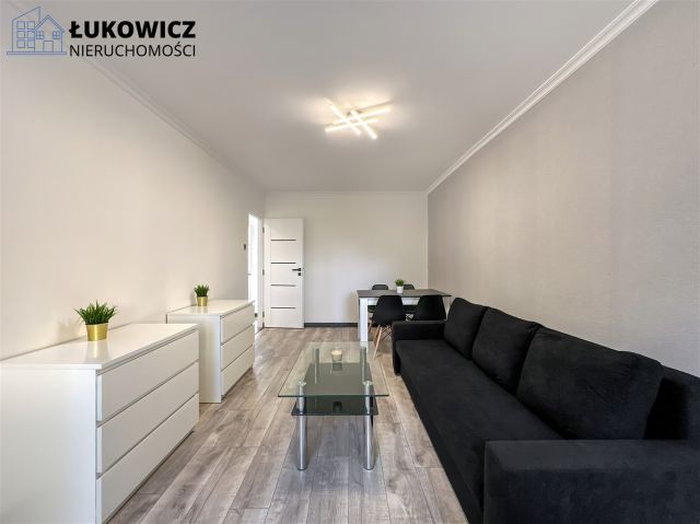 Mieszkanie 3-pokojowe Czechowice-Dziedzice. Zdjęcie 2