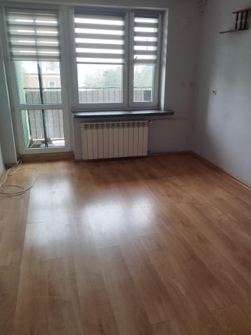 Mieszkanie 3-pokojowe Nieledew. Zdjęcie 1