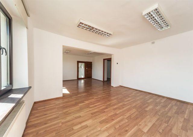 dom wolnostojący, 6 pokoi Bielsko-Biała, ul. Konstantego Damrota. Zdjęcie 26