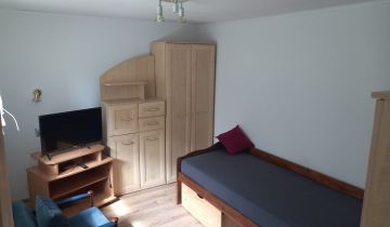 Pokój Serby, Okrężna