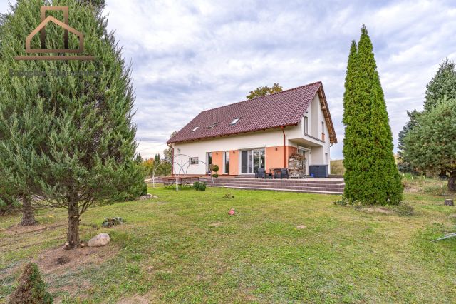 dom wolnostojący, 5 pokoi Kłodawa. Zdjęcie 3