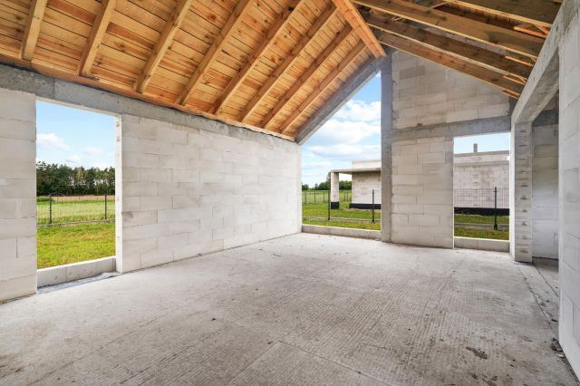 dom wolnostojący, 4 pokoje Komorowo, ul. Sadowa. Zdjęcie 1