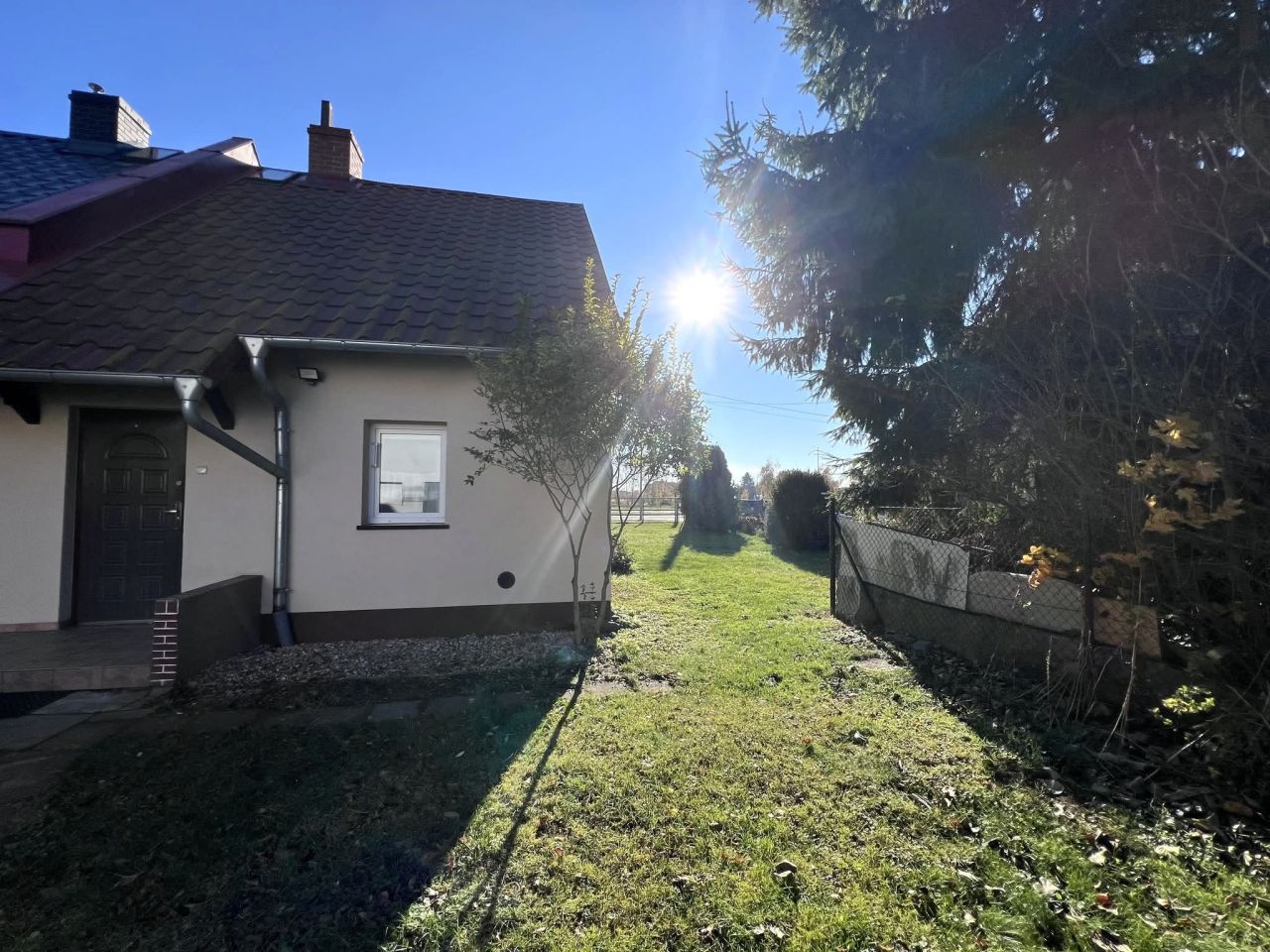 bliźniak, 2 pokoje Leszno Zatorze, ul. Szybowników. Zdjęcie 14