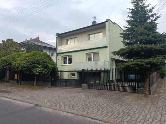 dom wolnostojący Kutno, ul. Wiśniowa. Zdjęcie 1