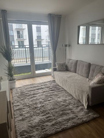 Mieszkanie 2-pokojowe Łomianki Dolne. Zdjęcie 1