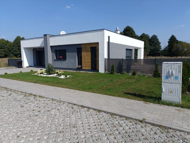 dom wolnostojący, 4 pokoje Ciele. Zdjęcie 1