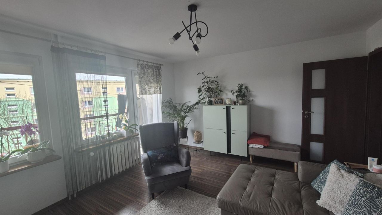 Mieszkanie 3-pokojowe Oleśnica, ul. mjr. Henryka Sucharskiego. Zdjęcie 4