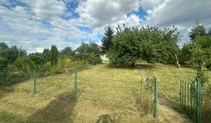 Działka rod Ziemnice