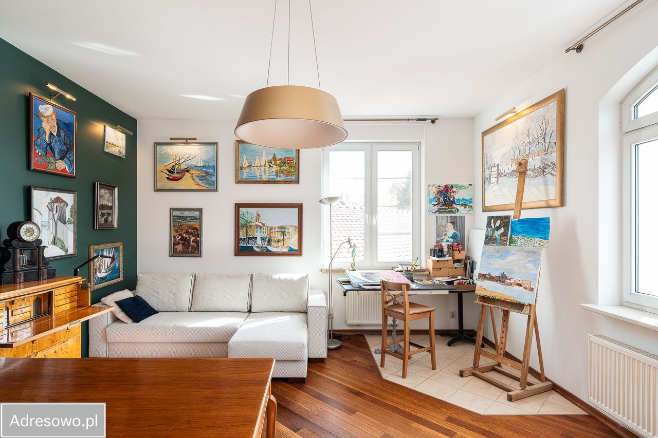 dom wolnostojący, 6 pokoi Chyby. Zdjęcie 16