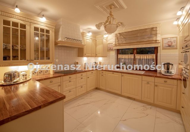 dom wolnostojący, 6 pokoi Niemcz. Zdjęcie 3