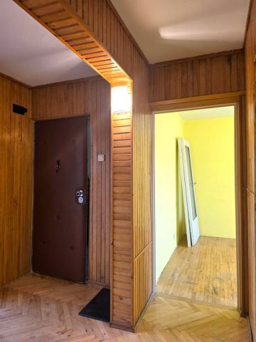 Mieszkanie 3-pokojowe Sanok, ul. Kochanowskiego. Zdjęcie 3