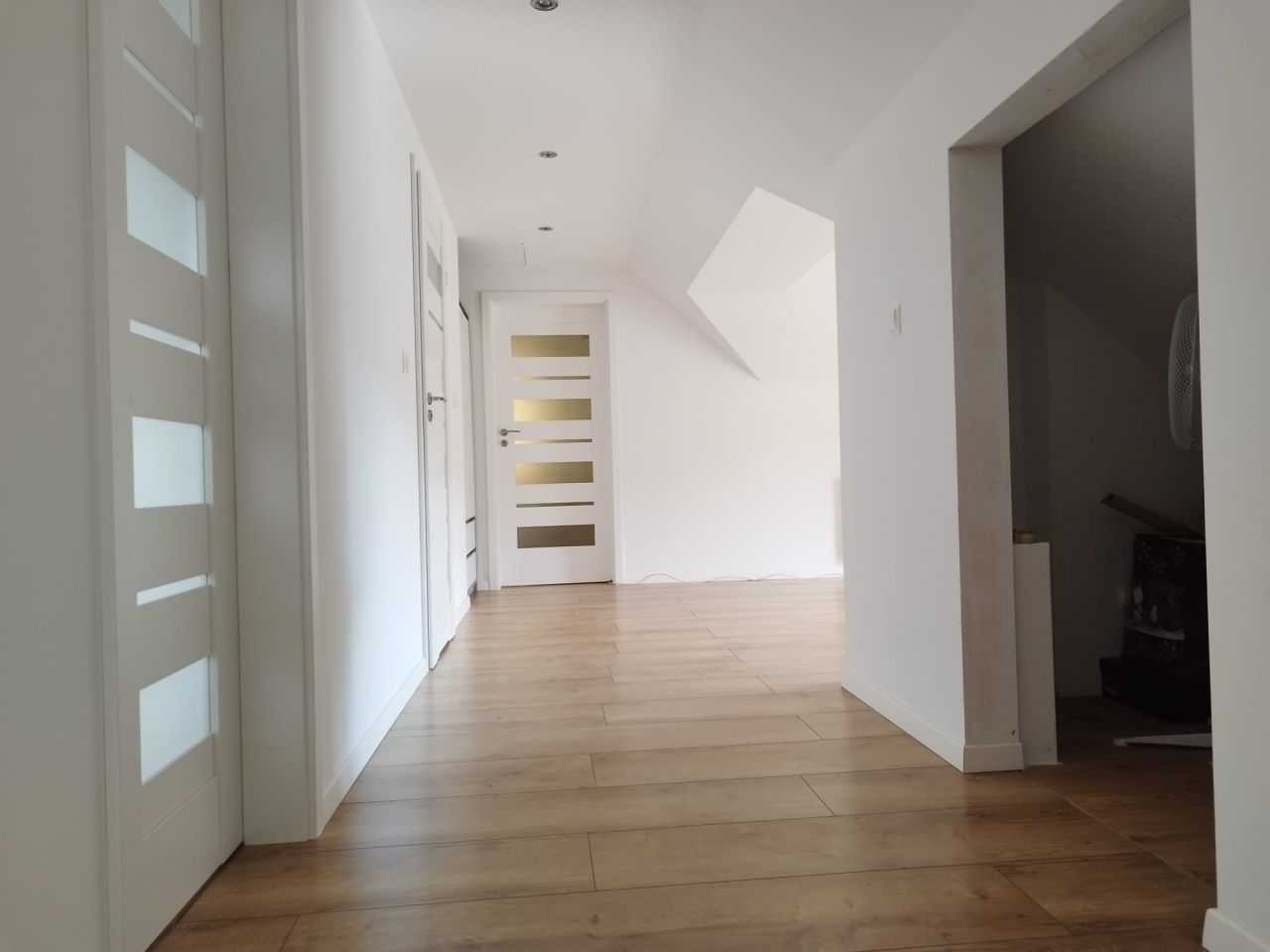 dom wolnostojący Dminin. Zdjęcie 17