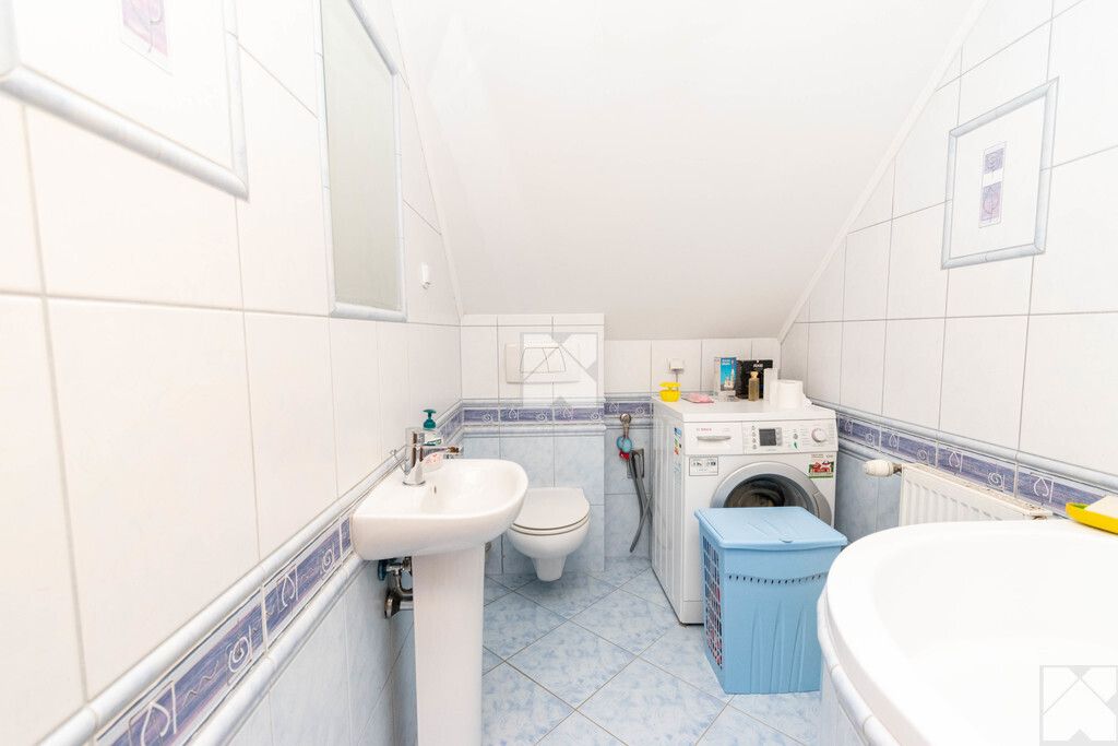 dom wolnostojący, 7 pokoi Lesko, ul. Kościuszki. Zdjęcie 13