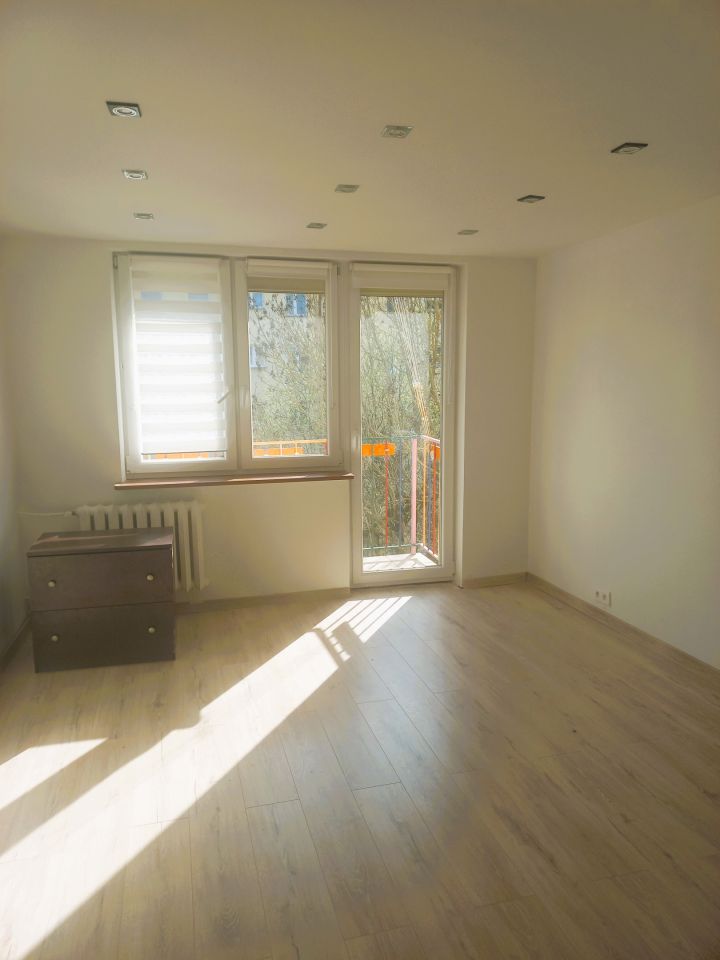 Mieszkanie 3-pokojowe Gorzów Wielkopolski Górczyn, ul. 8 Maja. Zdjęcie 2