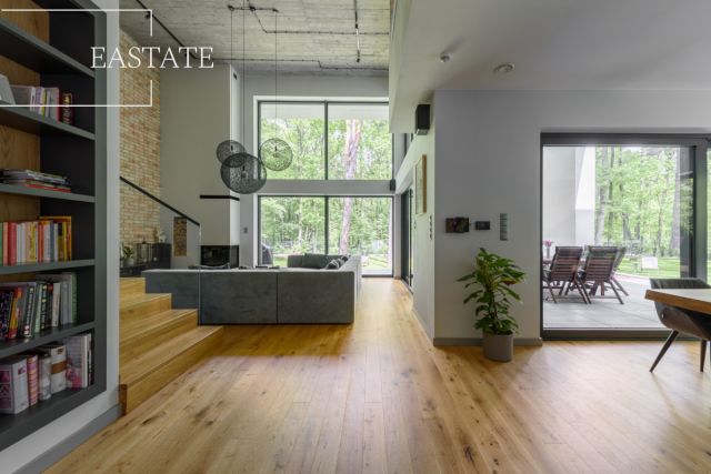 dom wolnostojący, 5 pokoi Sękocin-Las. Zdjęcie 10