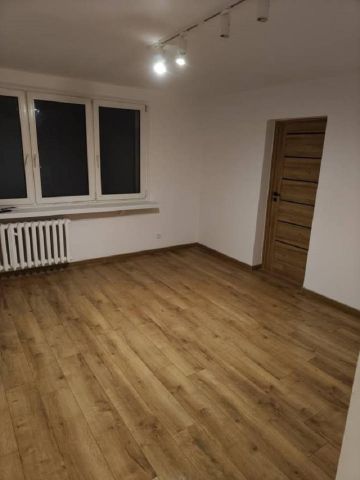 Mieszkanie 3-pokojowe Kalisz Kaliniec. Zdjęcie 3