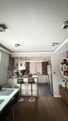 Mieszkanie 4-pokojowe Kraków Jugowice, ul. Wiktora Zina. Zdjęcie 3