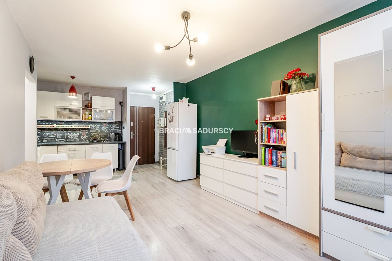 Mieszkanie 2-pokojowe Kraków, ul. Spółdzielców. Zdjęcie 3