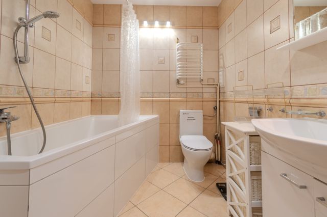 dom szeregowy, 5 pokoi Bełchatów, ul. Juranda. Zdjęcie 11