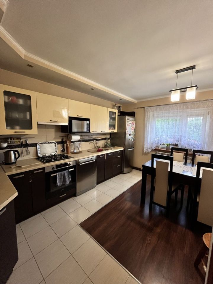 Mieszkanie 3-pokojowe Nakło. Zdjęcie 3