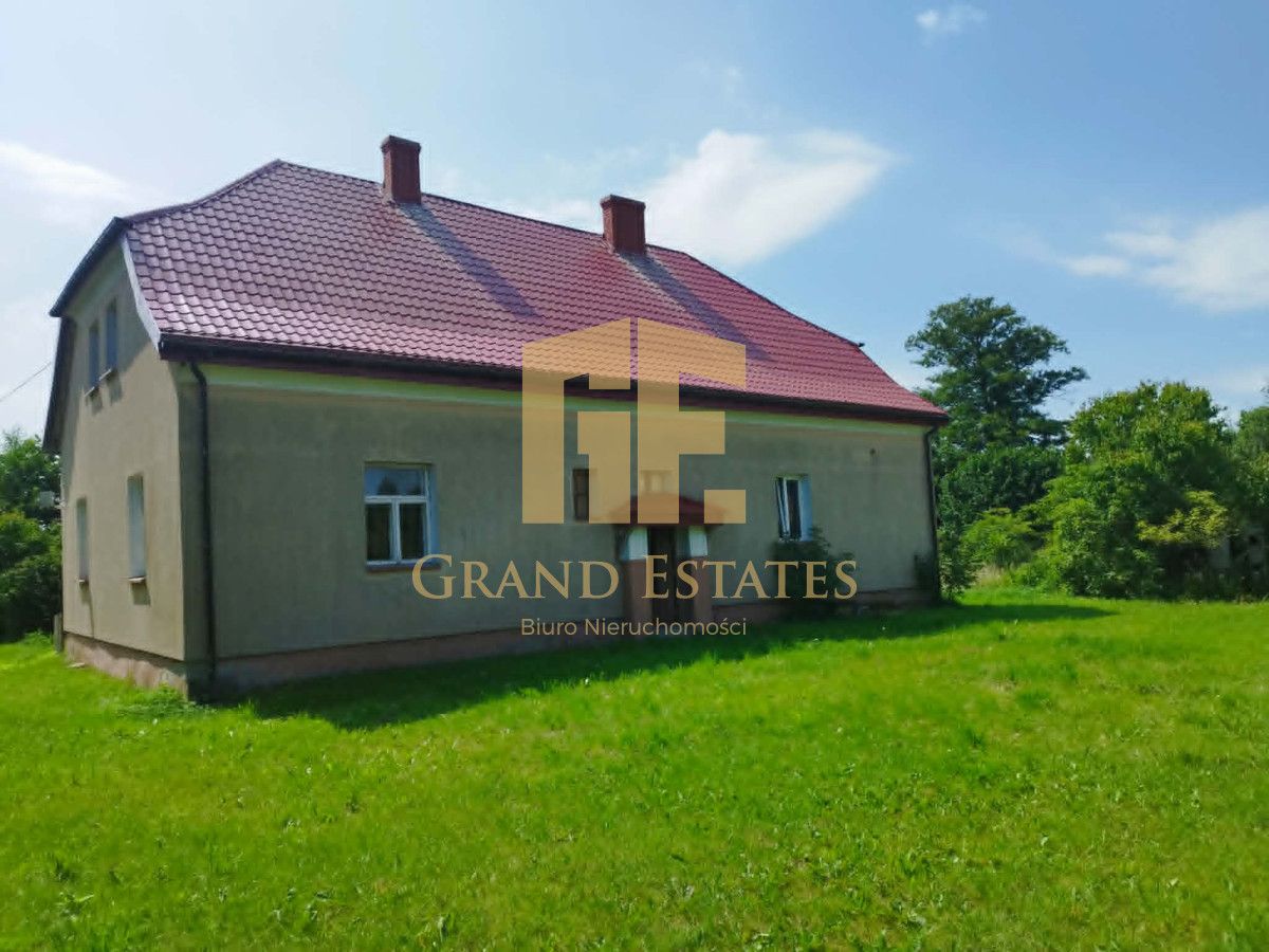 dom wolnostojący, 8 pokoi Borowy Młyn. Zdjęcie 1