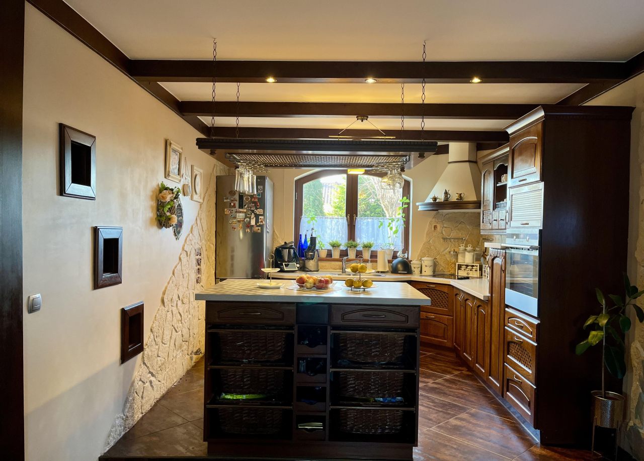 dom wolnostojący, 4 pokoje Krzeczyn Wielki, ul. Stokrotkowa