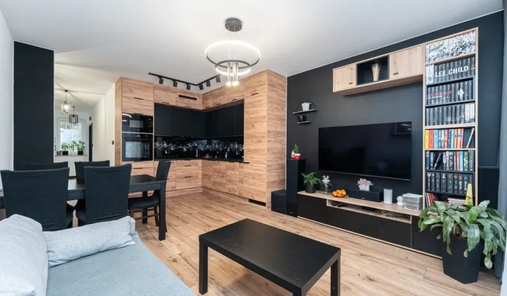 Mieszkanie 6-pokojowe Marki, ul. Akacjowa