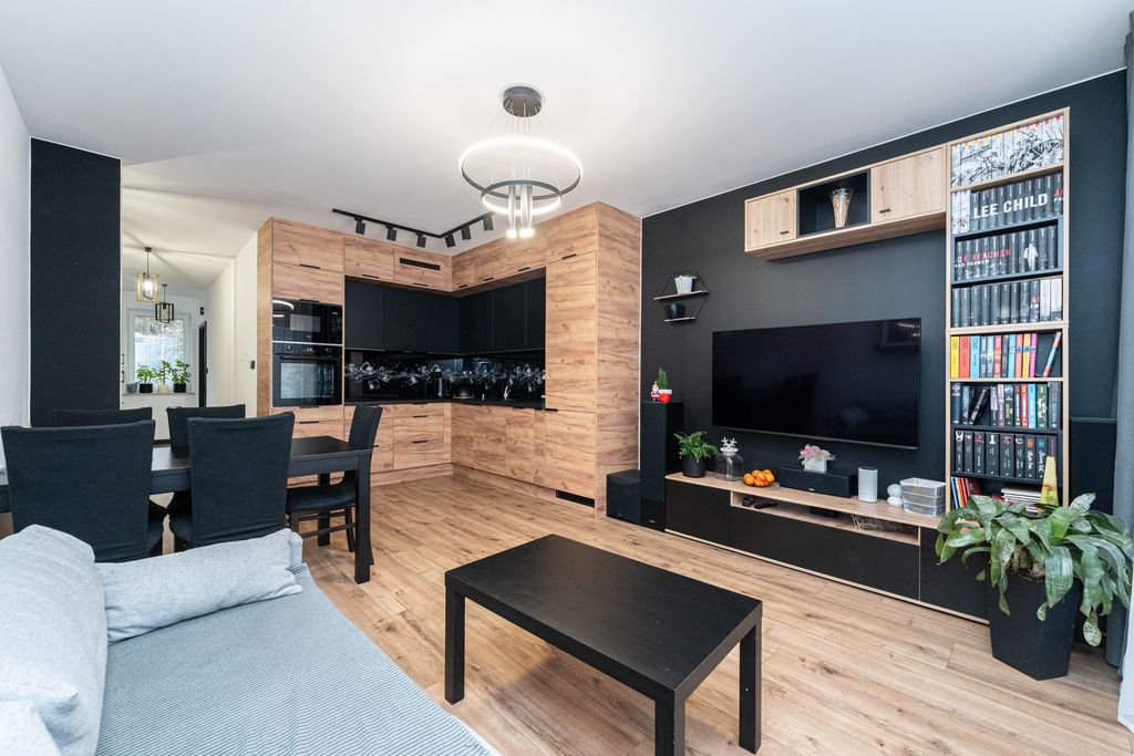 Mieszkanie 6-pokojowe Marki, Akacjowa 19. Zdjęcie 1