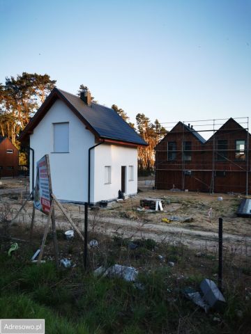 dom wolnostojący, 2 pokoje Sława. Zdjęcie 1