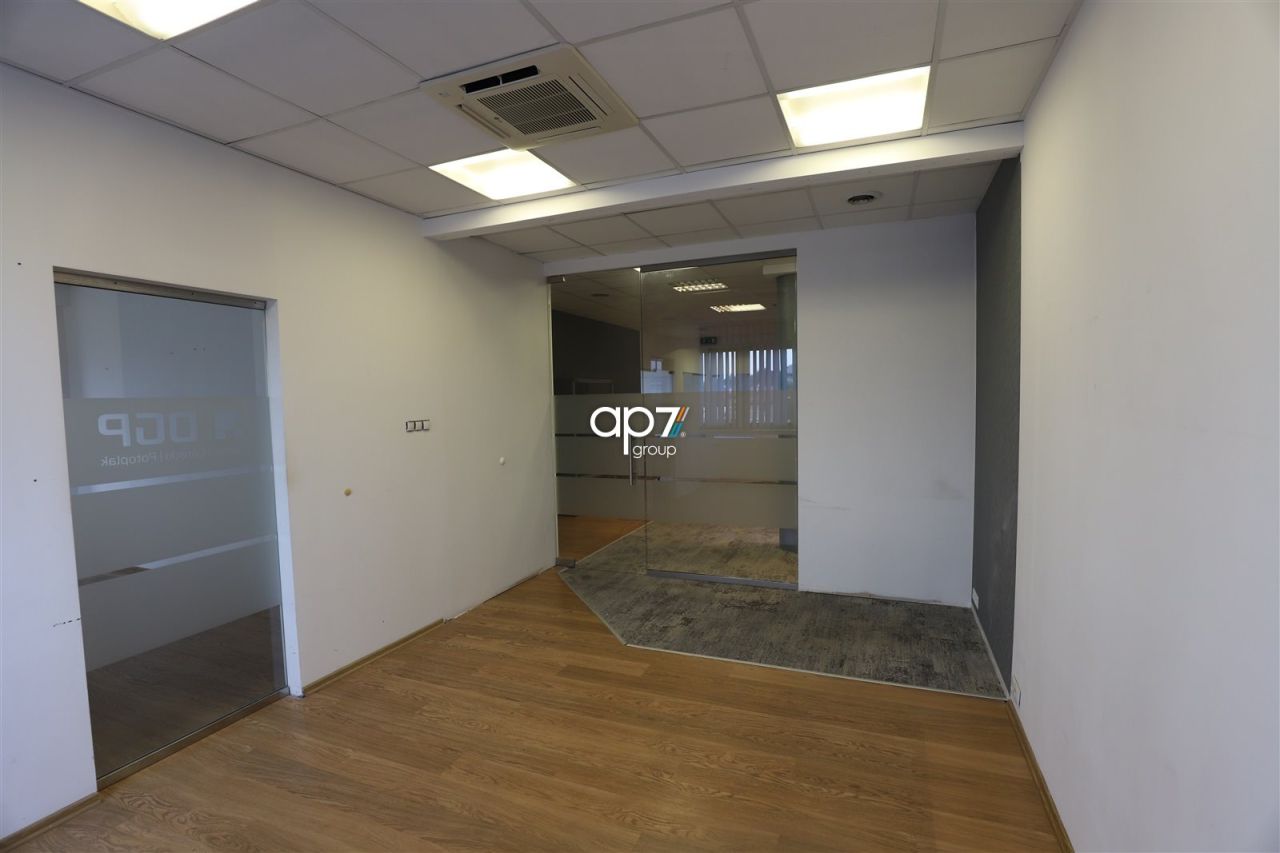 Biuro Kraków Łagiewniki-Borek Fałęcki, ul. Zakopiańska. Zdjęcie 13