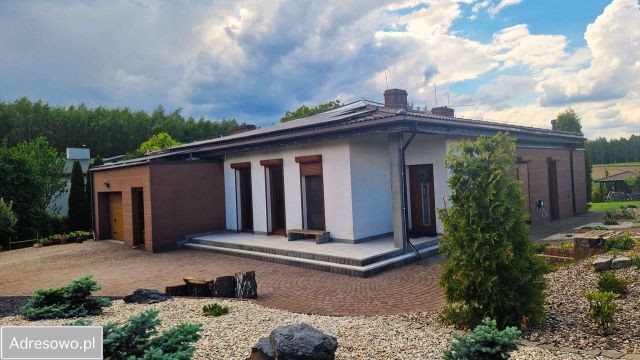 dom wolnostojący, 4 pokoje Bachotek. Zdjęcie 1