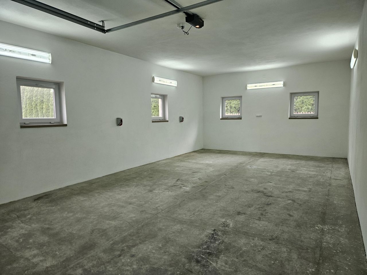 dom wolnostojący, 8 pokoi Busko-Zdrój Łagiewniki. Zdjęcie 13