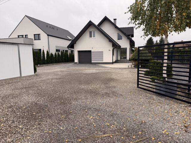 dom wolnostojący, 5 pokoi Chorzelów. Zdjęcie 1