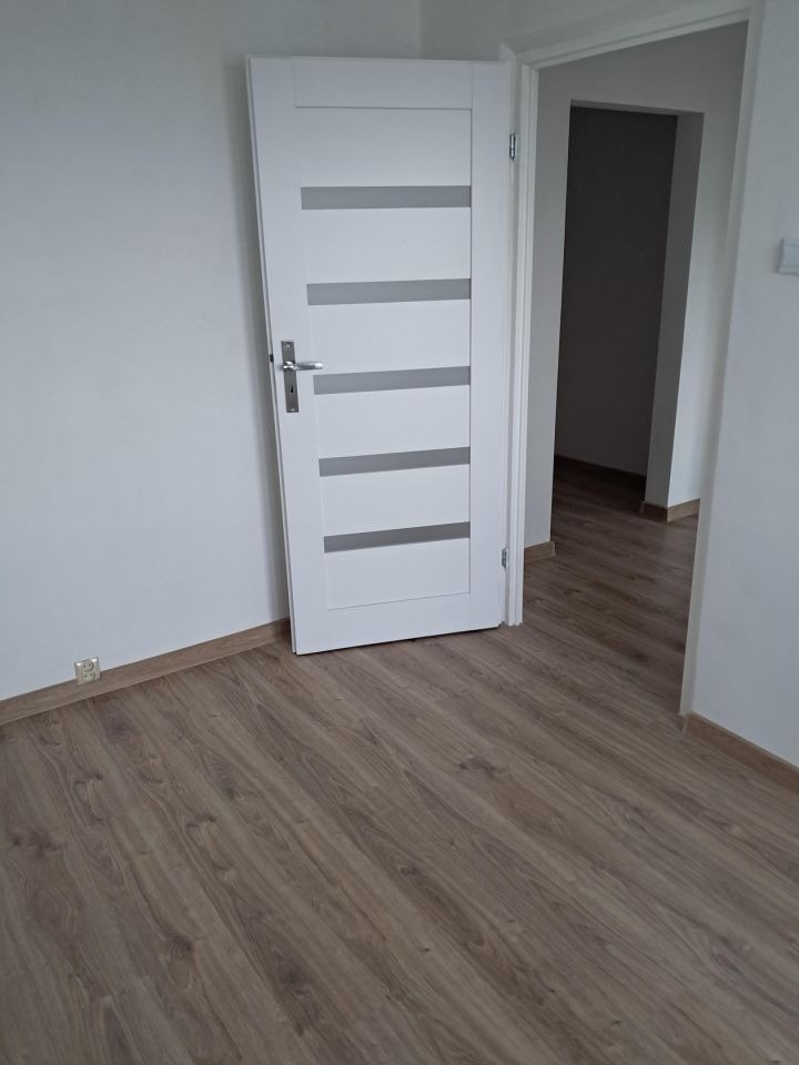 Mieszkanie 2-pokojowe Częstochowa Tysiąclecie, ul. Czartoryskiego. Zdjęcie 4