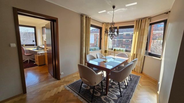 Mieszkanie 5-pokojowe Katowice Wełnowiec, ul. Stanisława Rożanowicza. Zdjęcie 1