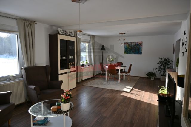 dom wolnostojący, 6 pokoi Biestrzynnik. Zdjęcie 4