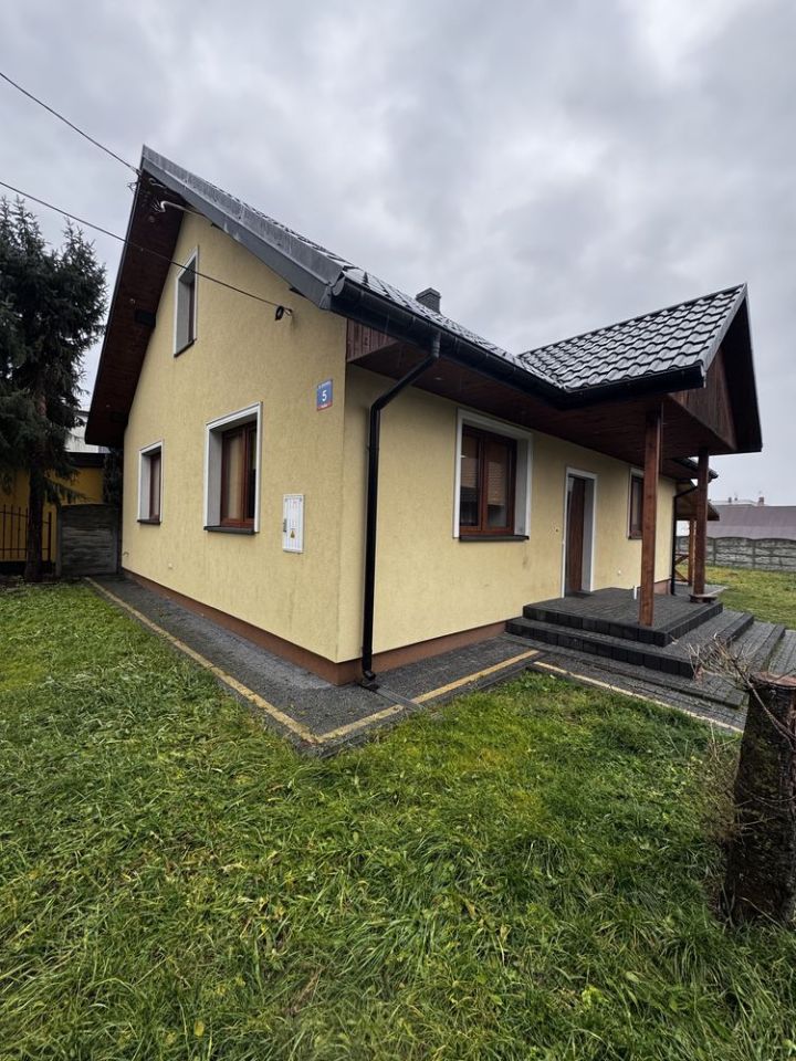 dom wolnostojący, 3 pokoje Turbia. Zdjęcie 2