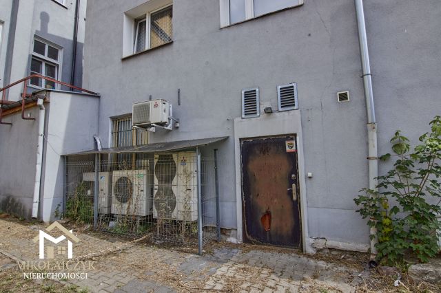 Lokal Bartoszyce, pl. Konstytucji 3 Maja. Zdjęcie 11