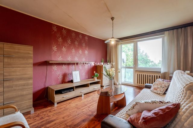 Mieszkanie 3-pokojowe Kraków Mistrzejowice, os. Tysiąclecia. Zdjęcie 3