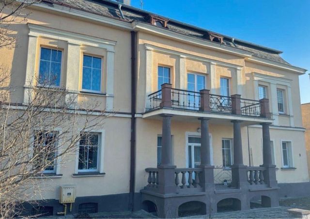 Mieszkanie 4-pokojowe Głogówek. Zdjęcie 1
