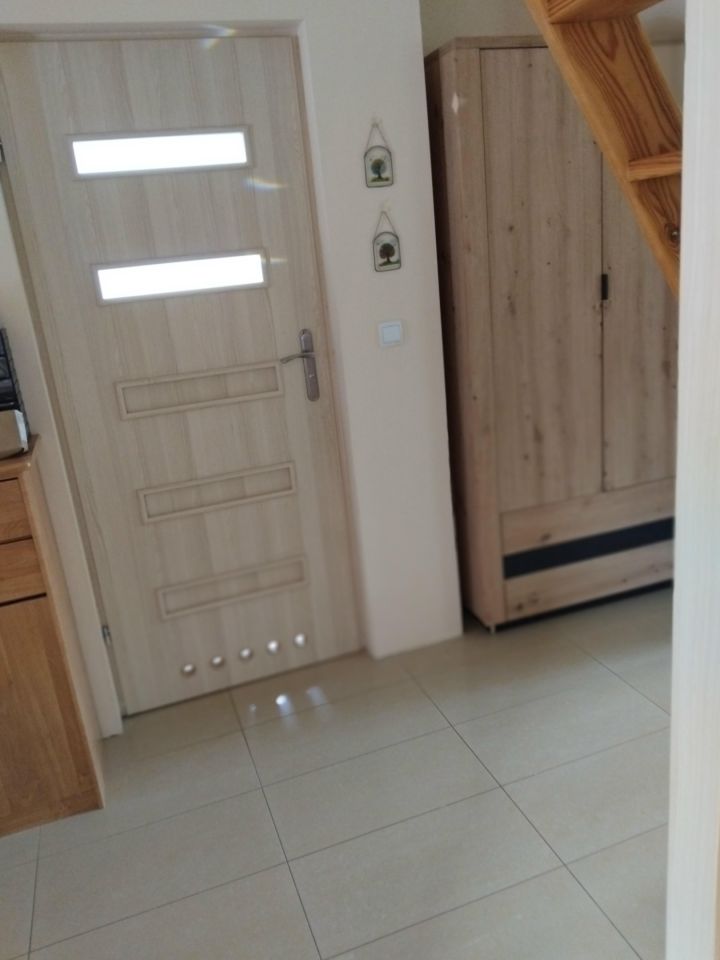 dom wolnostojący, 2 pokoje Albertów. Zdjęcie 15