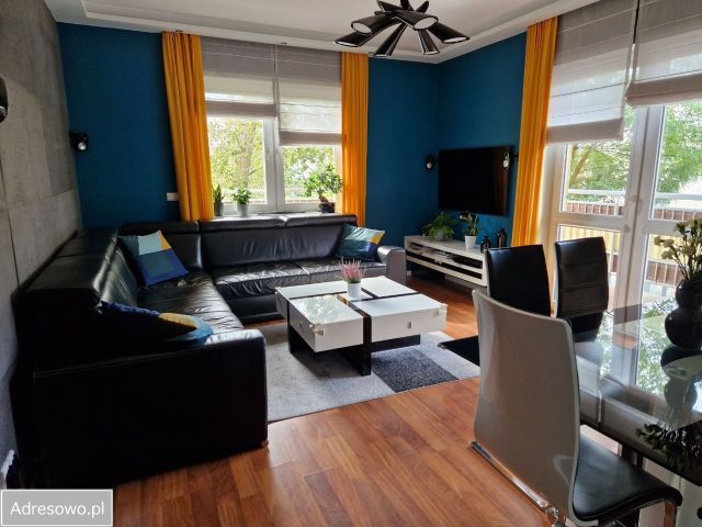 Mieszkanie 3-pokojowe Rumia, ul. Mickiewicza. Zdjęcie 1